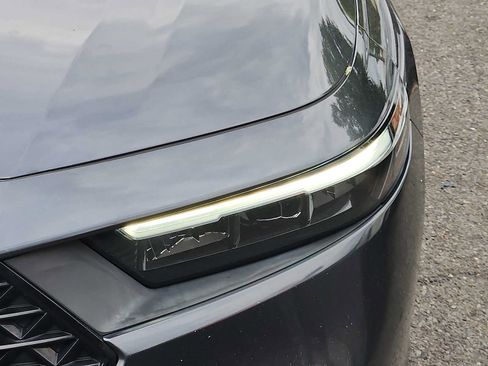 Certified 2023 Honda Accord EX image 9