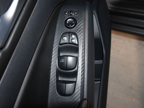 Used 2025 Nissan Altima 2.5 SV image 6