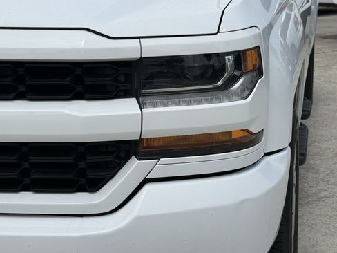 Used 2018 Chevrolet Silverado 1500 Custom w/ Texas Edition RWD image 11