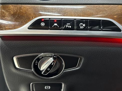 Used 2015 Mercedes-Benz S 550 4MATIC Sedan image 21
