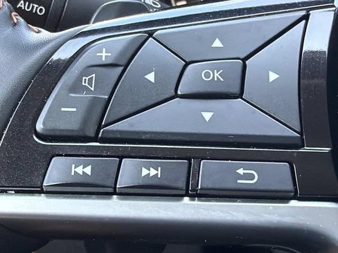 Used 2025 Nissan Altima 2.5 SR FWD image 19