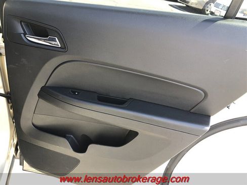 Used 2012 Chevrolet Equinox LT w/ Driver Convenience Package FWD image 18