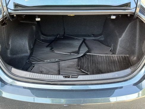 Used 2021 Chevrolet Malibu LS FWD image 21