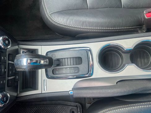 Used 2011 Ford Fusion SEL w/ 301A Rapid Spec Order Code image 23