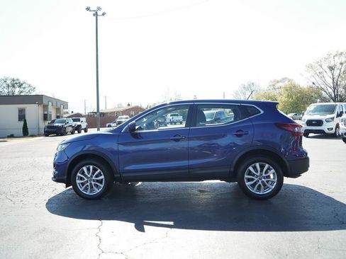Used 2021 Nissan Rogue Sport S image 16