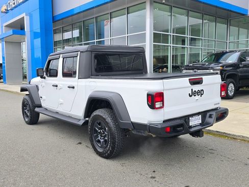 Used 2021 Jeep Gladiator Sport image 35