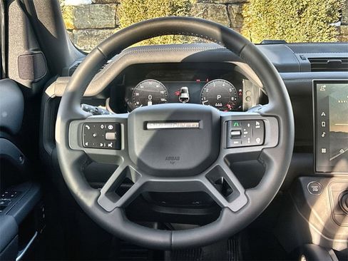 New 2026 Land Rover Defender 110 S image 21