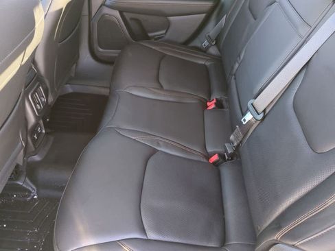 Used 2018 Jeep Compass Limited image 16