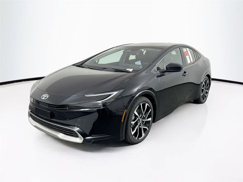 New 2026 Toyota Prius Plug-In Hybrid image 2