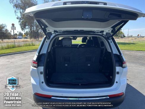 Used 2023 Jeep Grand Cherokee L Limited w/ Luxury Tech Group II RWD image 31