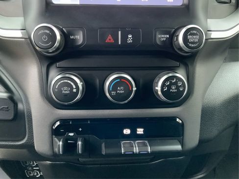 Used 2022 RAM 2500 Big Horn image 28