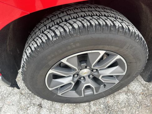 Used 2019 Chevrolet Silverado 1500 LT w/ All-Star Edition image 9