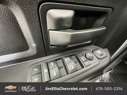 Used 2024 RAM 2500 Tradesman w/ Chrome Appearance Group image 23