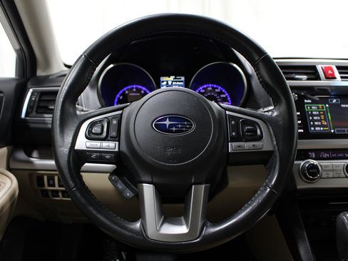 Used 2017 Subaru Outback 3.6R Limited AWD/4WD image 10