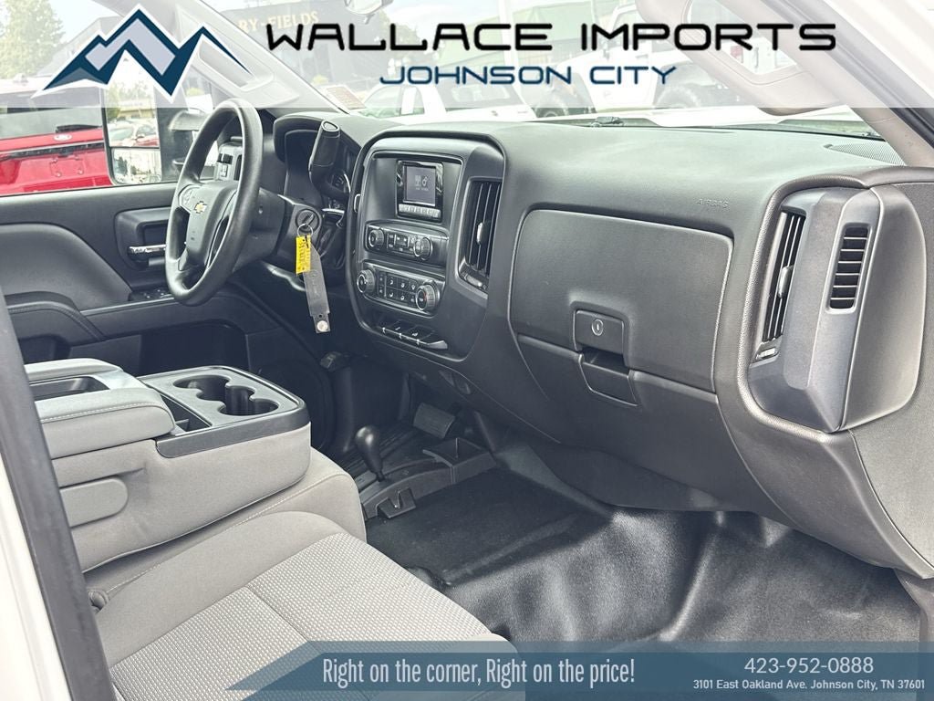 Used 2015 Chevrolet Silverado 3500 W/T AWD/4WD image 25
