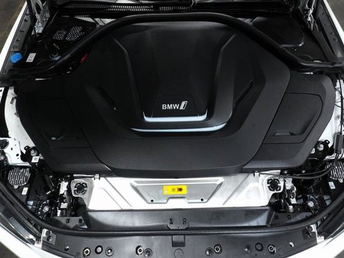 Certified 2024 BMW i4 xDrive40i w/ Premium Package image 9