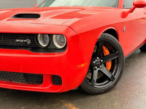 Used 2022 Dodge Challenger SRT Hellcat w/ Plus Package RWD image 6