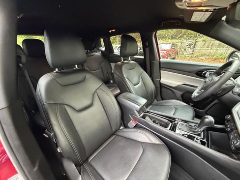 Used 2025 Jeep Compass Limited AWD/4WD image 36