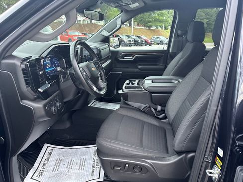 Used 2023 Chevrolet Silverado 1500 LT AWD/4WD image 10