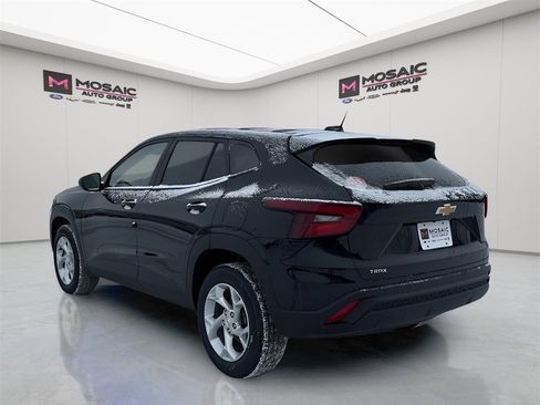 New 2026 Chevrolet Trax LS w/ LS Convenience Package image 5