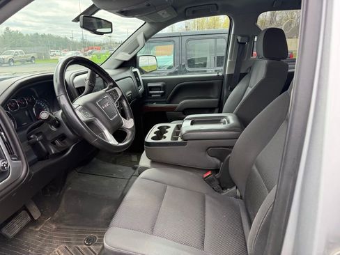 Used 2019 GMC Sierra 1500 SLE w/ SLE Value Package AWD/4WD image 9