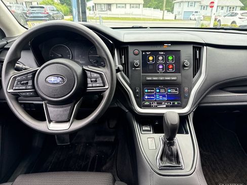Used 2024 Subaru Outback AWD/4WD image 17