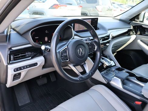 Used 2024 Acura MDX SH-AWD w/ Advance Package image 18
