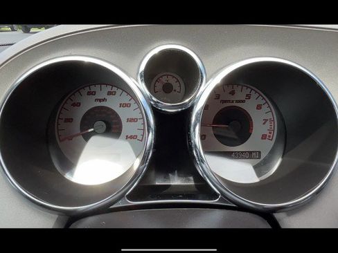 Used 2007 Pontiac Solstice Convertible w/ Premium Package RWD image 18