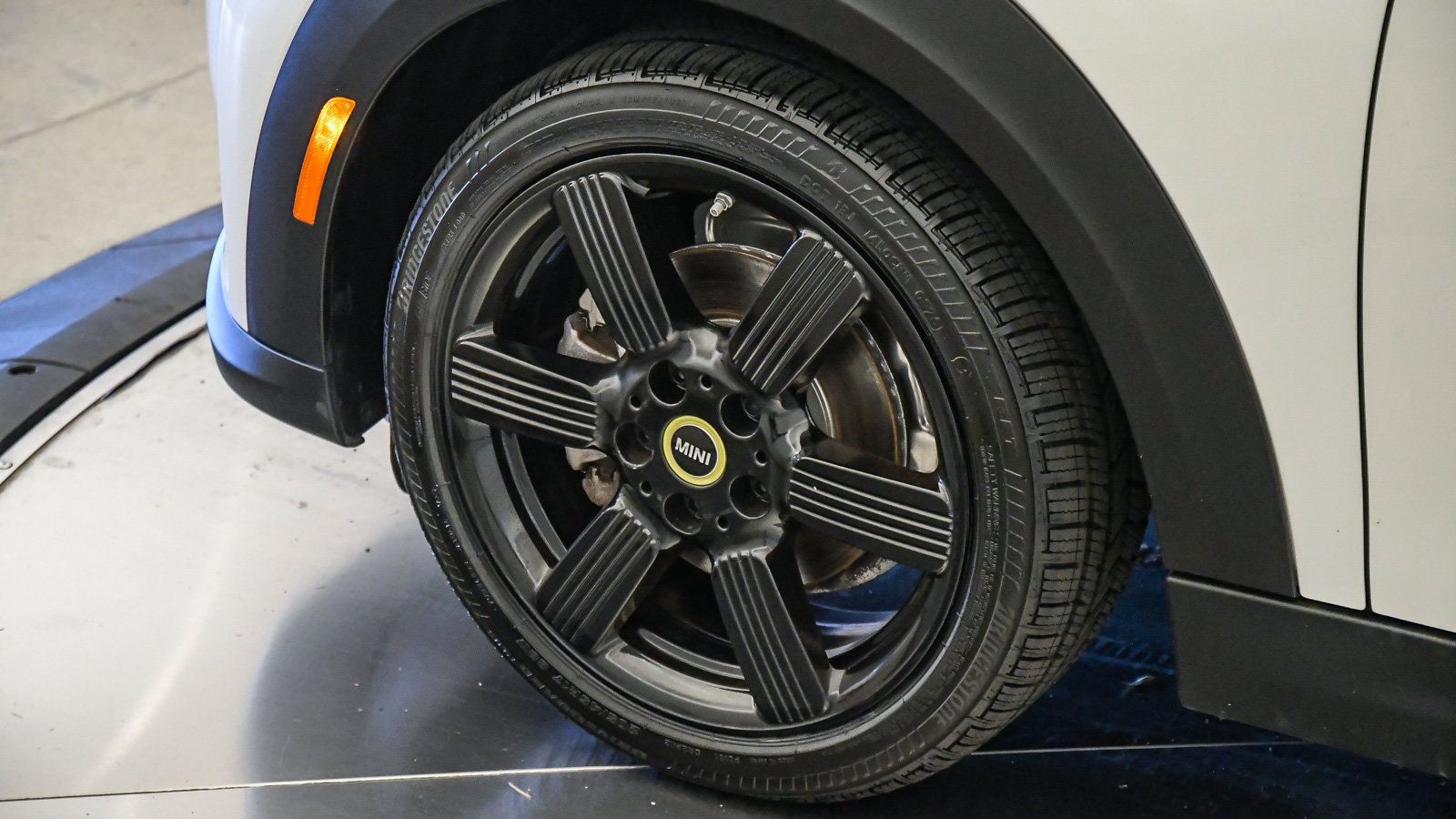 Used 2024 MINI Cooper SE FWD image 11