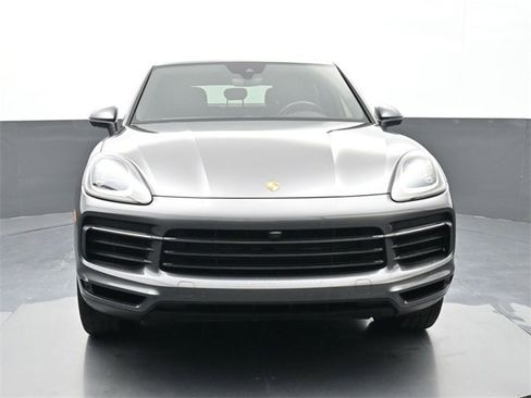 Used 2021 Porsche Cayenne Coupe w/ Premium Package image 28