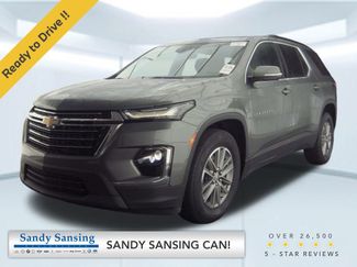 Used 2023 Chevrolet Traverse LT video 1