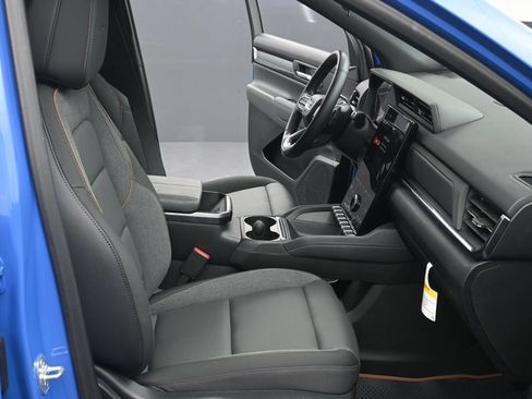 Used 2026 GMC Terrain AT4 AWD/4WD image 11