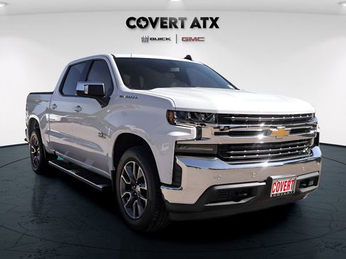 Used 2022 Chevrolet Silverado 1500 LT w/ Safety Package image 9
