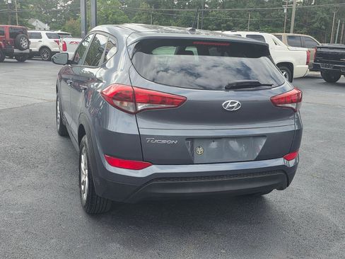 Used 2017 Hyundai Tucson SE FWD image 3