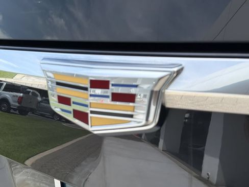 Certified 2019 Cadillac Escalade Luxury w/ LPO, Escalade Noir Package RWD image 12