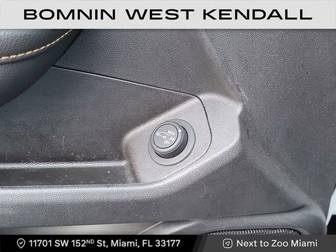 Used 2020 GMC Terrain SLT w/ Preferred Package image 31