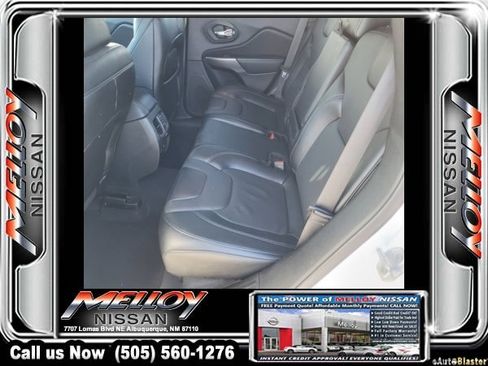 Used 2022 Jeep Cherokee Limited image 9