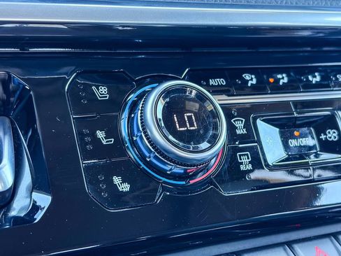 Used 2023 GMC Sierra 1500 Denali w/ Denali Reserve Package image 29