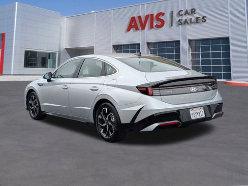 Used 2025 Hyundai Sonata SEL FWD image 9