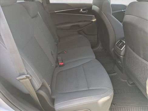 Used 2018 Kia Sorento L FWD image 20