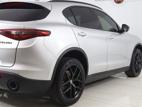 Used 2020 Alfa Romeo Stelvio w/ Nero Edizione RWD image 44