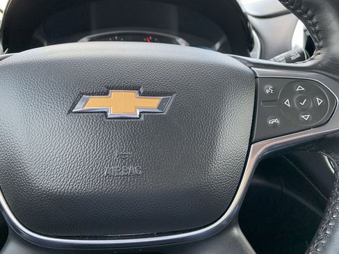 Used 2020 Chevrolet Traverse LT image 29