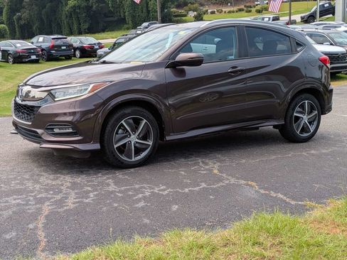 Used 2019 Honda HR-V Touring image 2