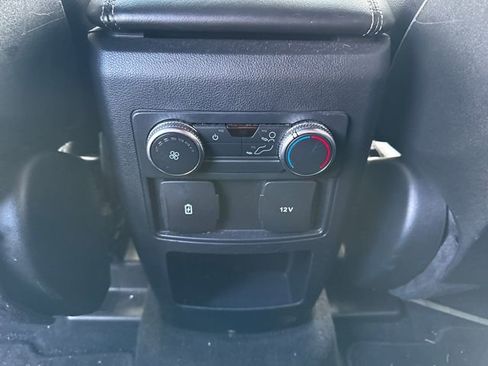 Used 2020 Ford Explorer XLT w/ Equipment Group 202A image 23