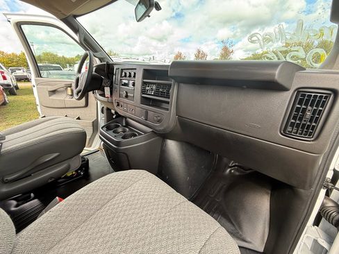 New 2025 Chevrolet Express 2500 w/ Driver Convenience Package image 26