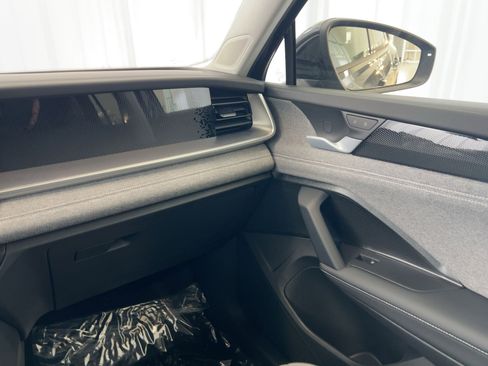 New 2026 Volkswagen Tiguan S image 27