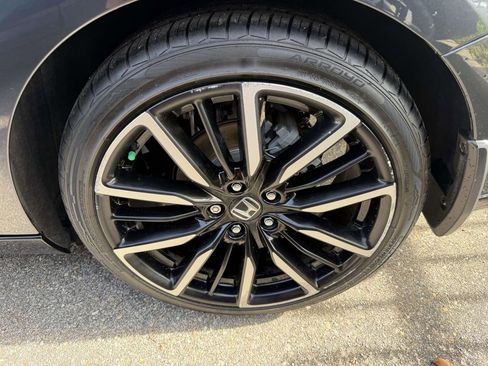 Used 2024 Honda Accord Touring image 25