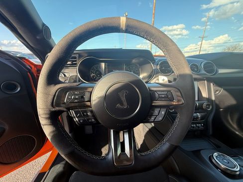 Used 2021 Ford Mustang Shelby GT500 w/ Technology Package image 15