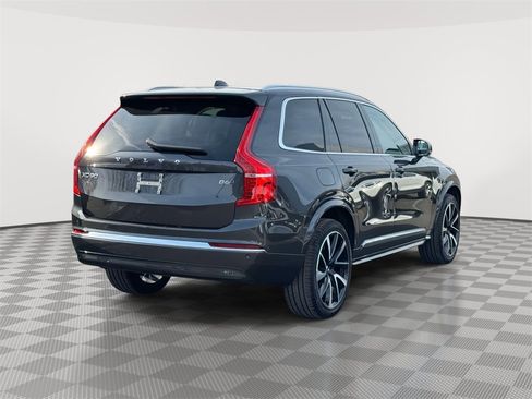 Certified 2023 Volvo XC90 B6 Plus w/ Protection Package image 4