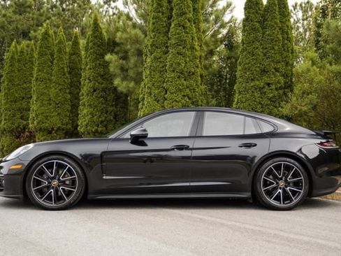 Used 2023 Porsche Panamera 4 Platinum Edition w/ Assistance Package AWD/4WD image 9